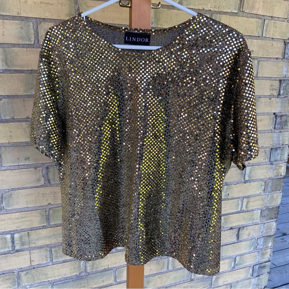 Lindor Gold Sparkly Top